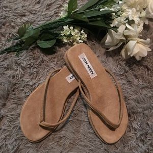 Steve Madden sandal/flip flop👡 NWOT